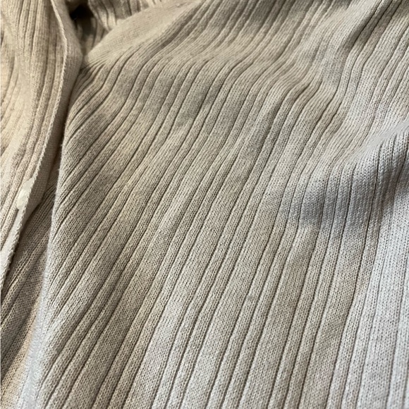 H&M button down T-Shirt - Picture 4 of 5